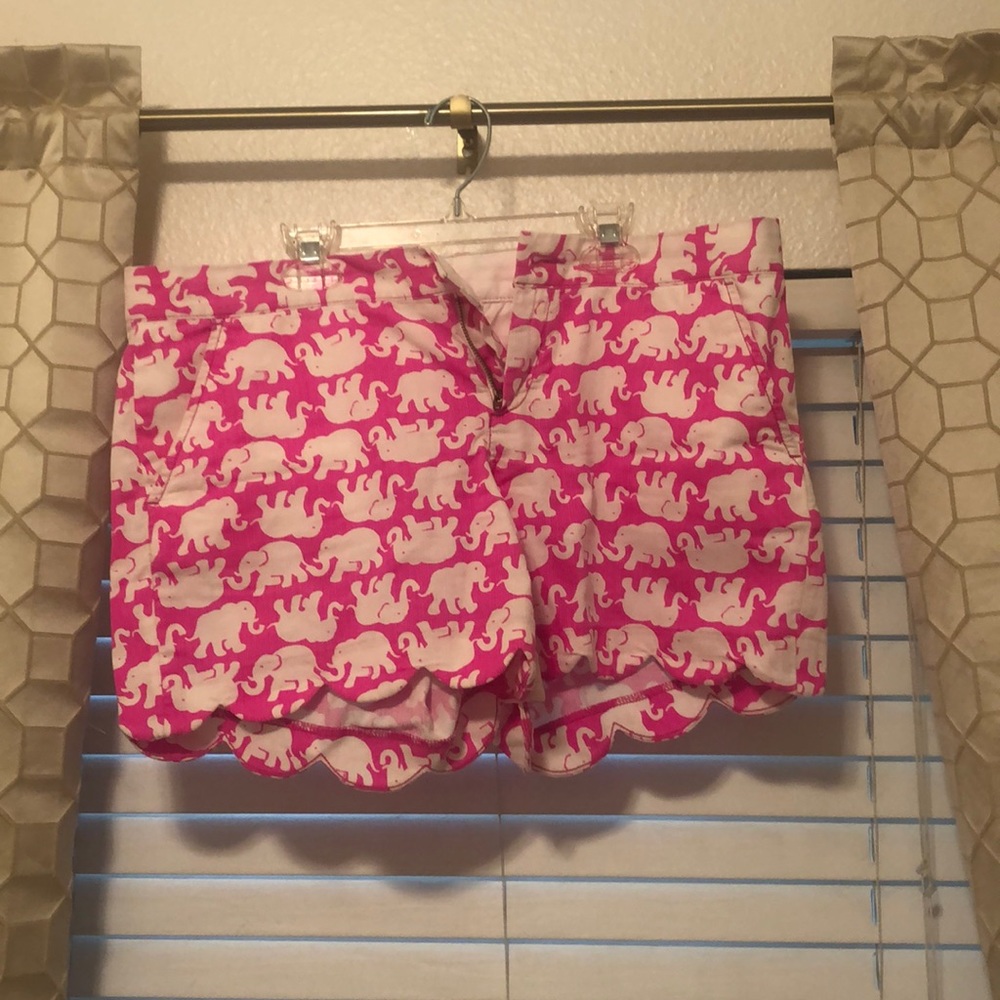Lilly Pulitzer scalloped elephant shorts